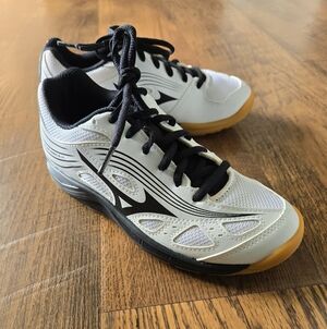 Mizuno • Kids White, Black & Gum Athletic Court Shoes, Cyclone Speed 3 Jr.